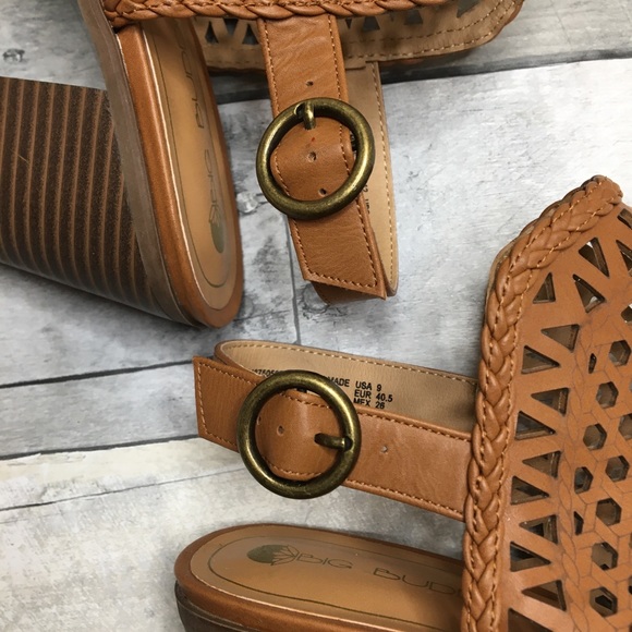 Big Buddha Basket Weave Chunky Block Heel Sandals - Picture 4 of 8